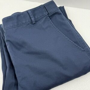 VTG. LL Bean Classic Fit 277330 Navy Blue Womens Size 4 100% Cotton Wrinkle Free